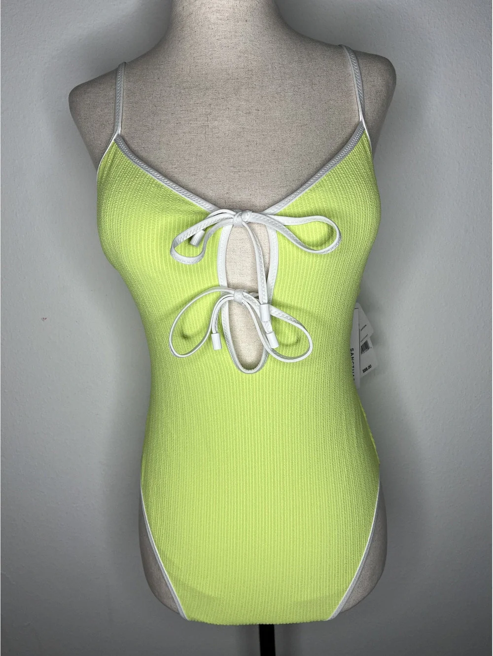 NWT Sanctuary Women's Green/Daquiri One-Piece Swimsuit Size Medium - Picture 1 of 10